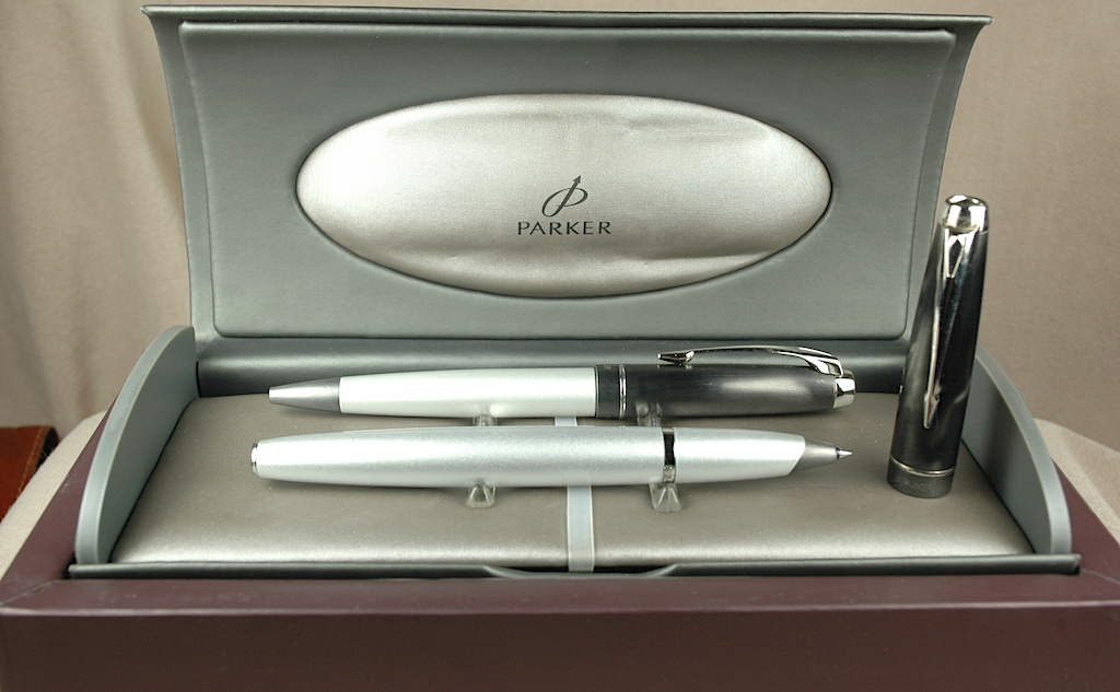 Pre-Owned Pens: 5853: Parker: 100